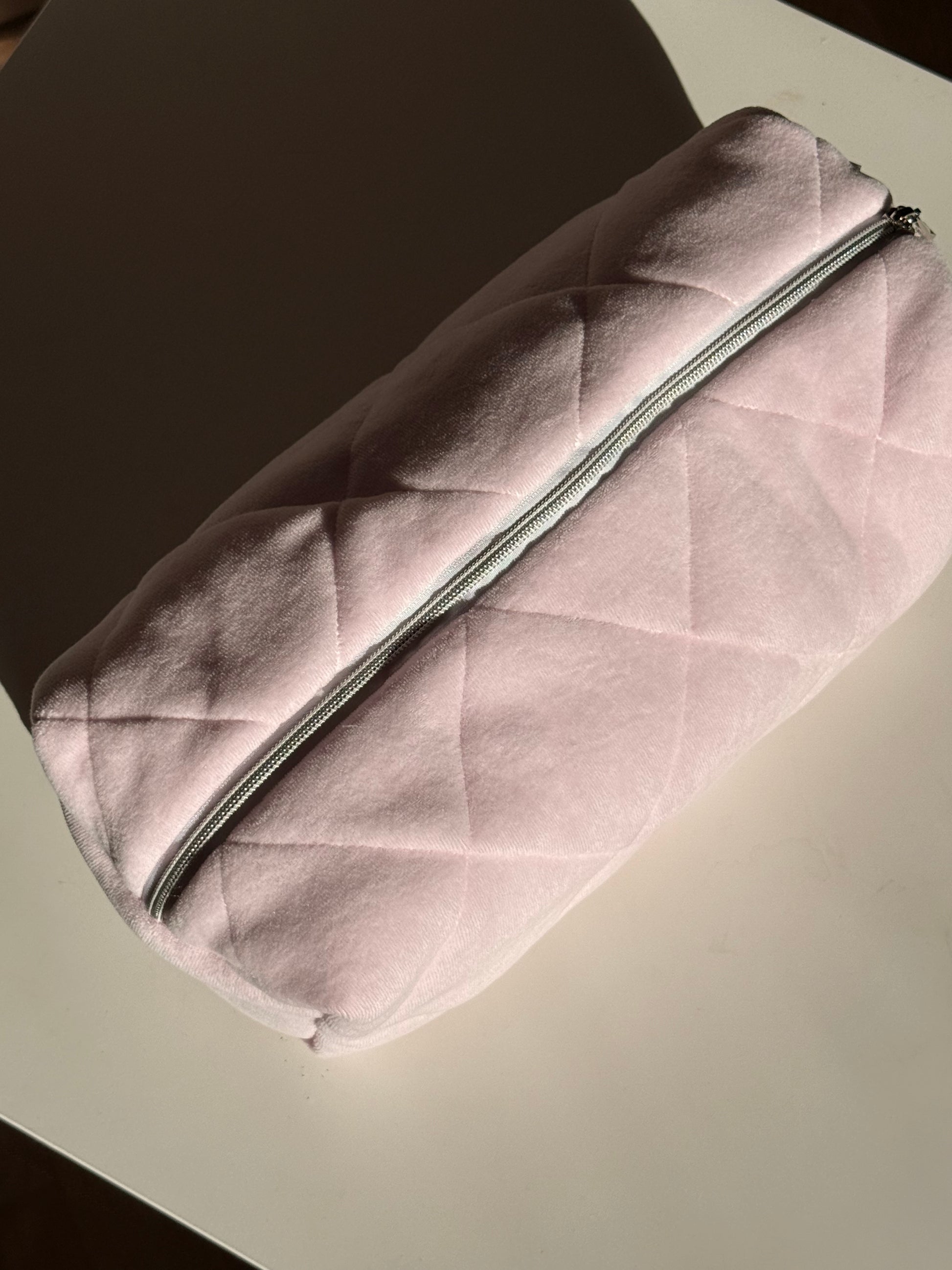 Kosmetiktasche für Dyson Airwrap – Rosa mit Blumenmuster